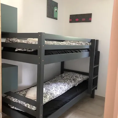 شقة La Poupe, F3 Avec Terrasse A 60m De La *